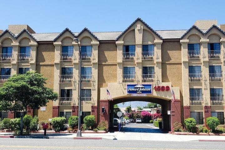 Hotel 2 of 30