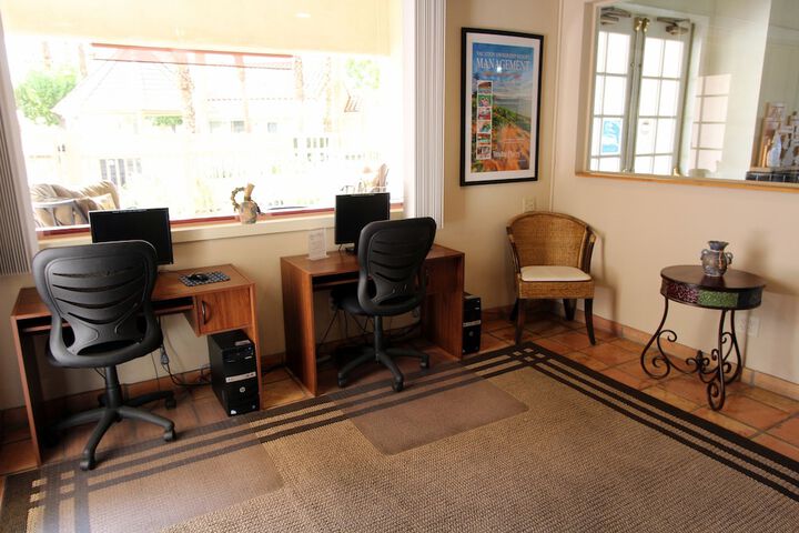 Business Center 45 of 57