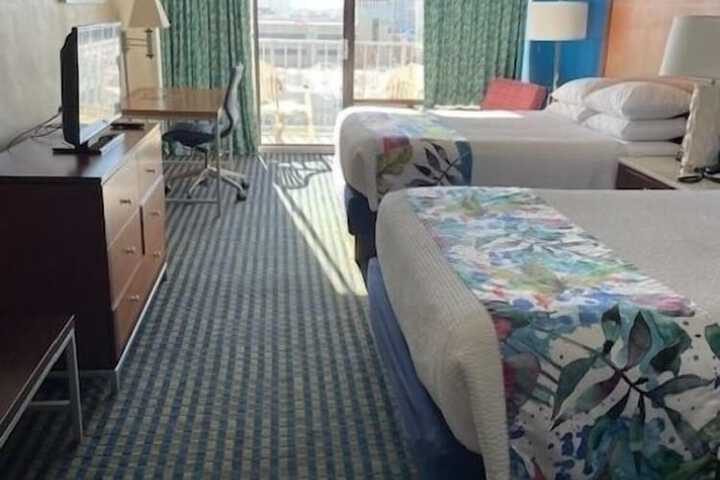 Room 9 of 24