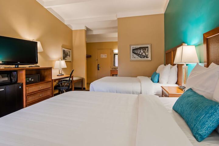 Room 7 of 30