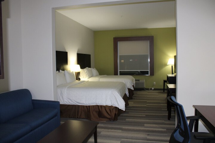 Room 18 of 32