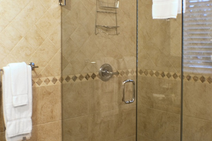 The Cabanas Guesthouse & Spa - Caters to Gay Men