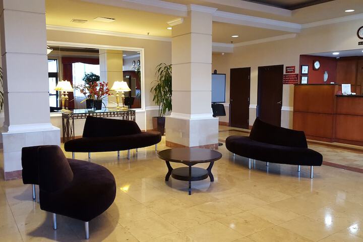 Hotel Interior 7 of 18