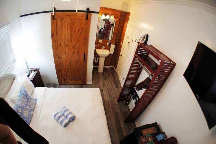 Room 30 of 91