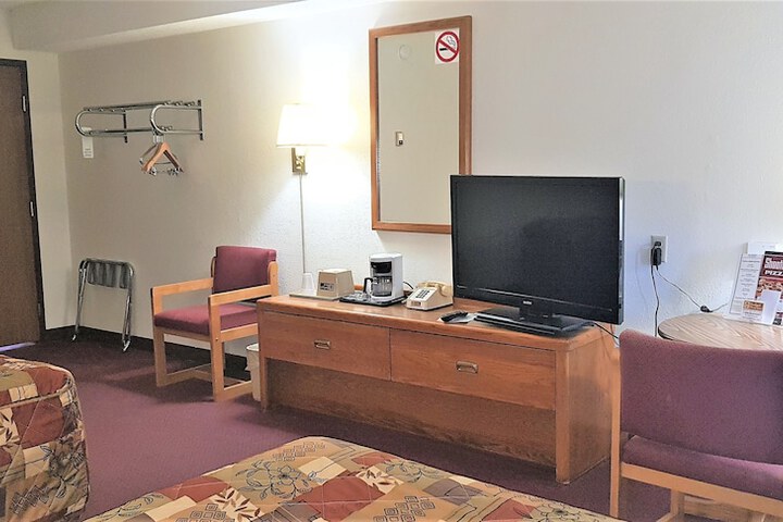 AmeriVu Inn & Suites - Avon