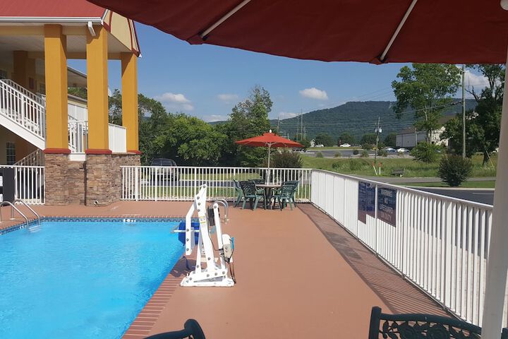 Pool 3 of 28