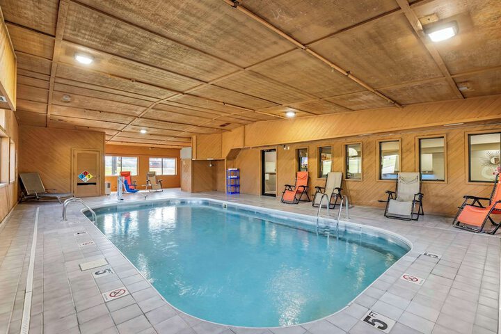 Pool 4 of 24