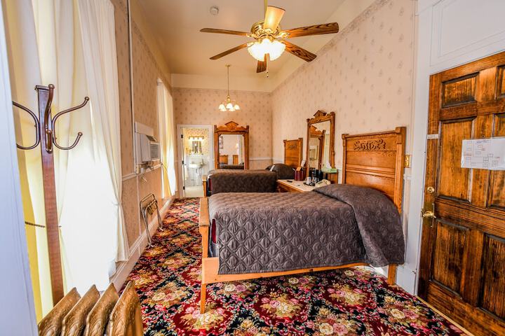 Room 18 of 55