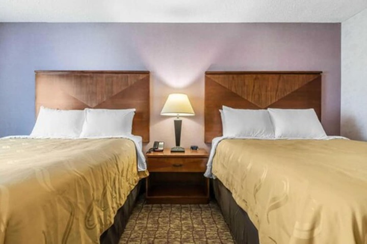 Room 21 of 29