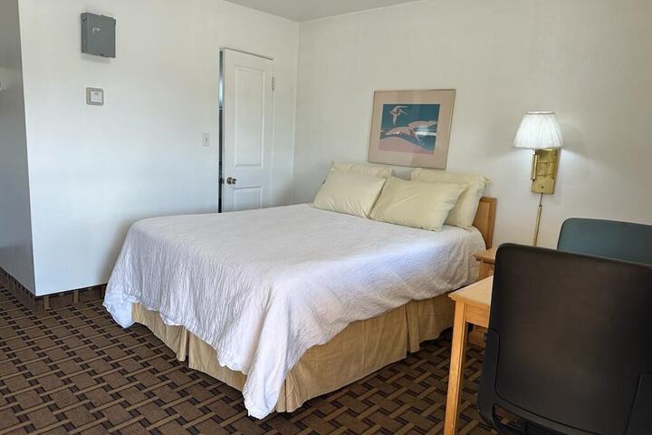 Room 22 of 40