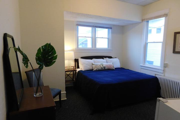 Room 26 of 43
