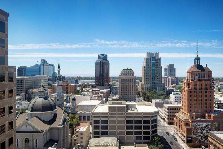 Sheraton Grand Sacramento Hotel