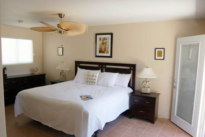 Room 14 of 24