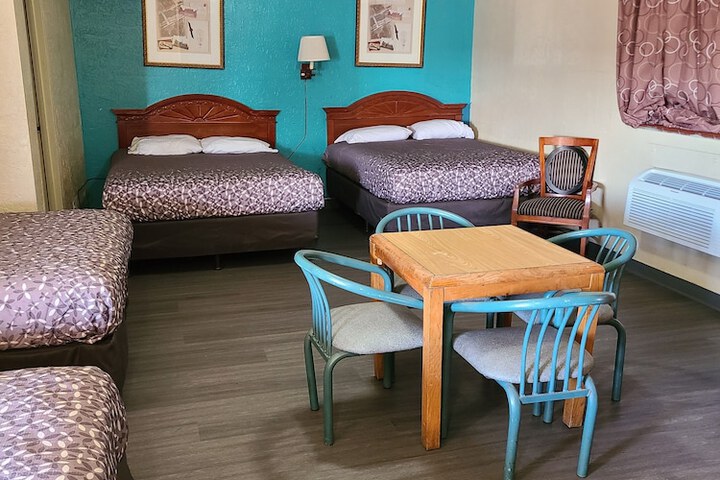 Room 41 of 51