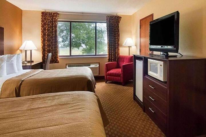 Room 17 of 31