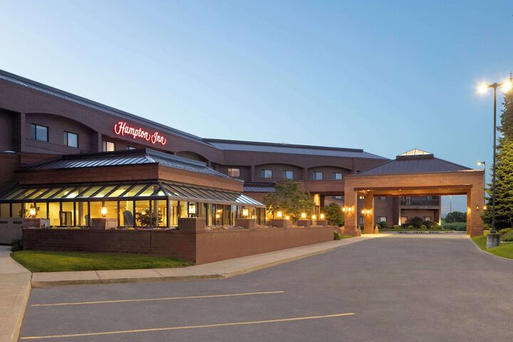 Hotel 2 of 75