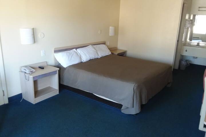 Room 5 of 19