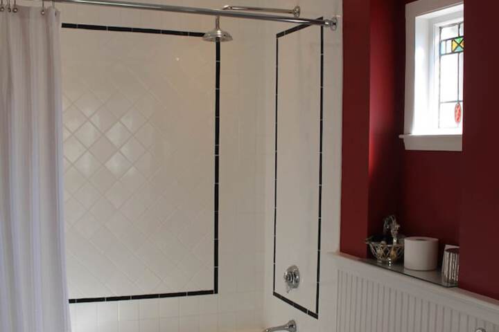 Room 6 of 31