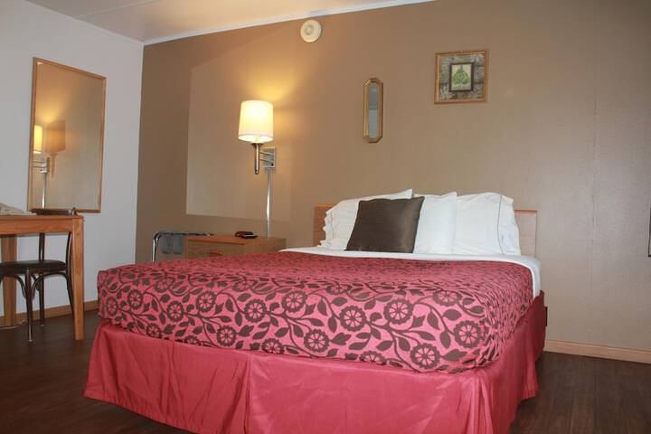 Room 22 of 66