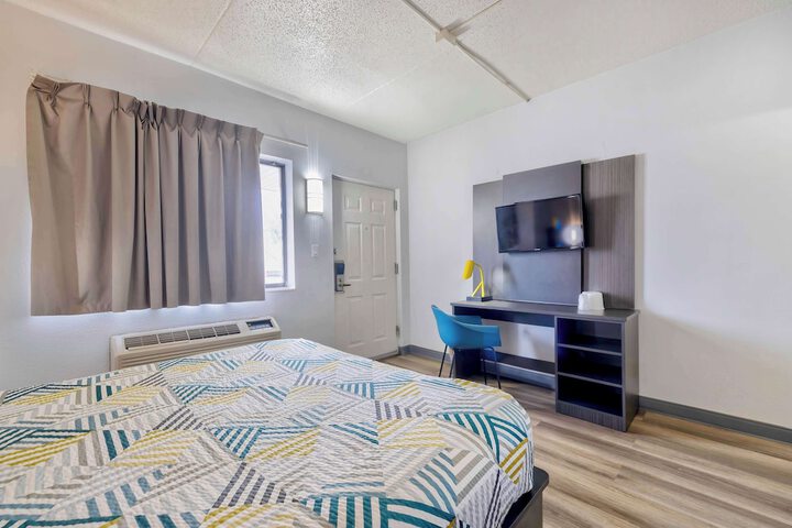 Room 14 of 29