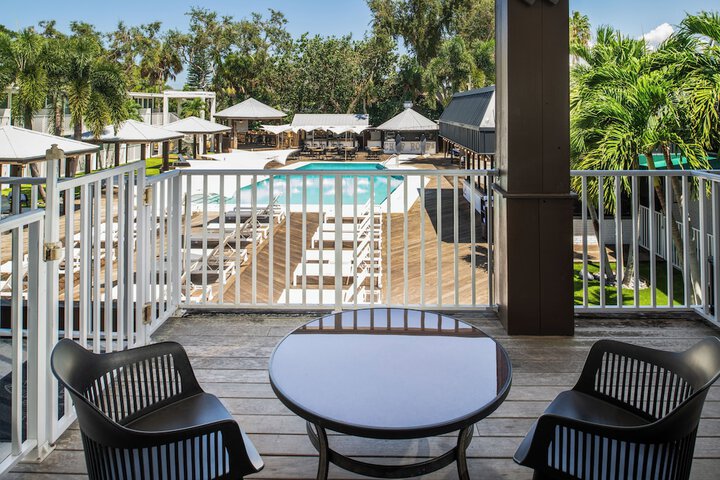 Casey Key Resorts - Mainland