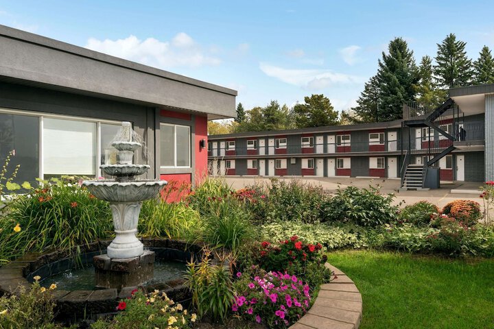 Hotel 3 of 38