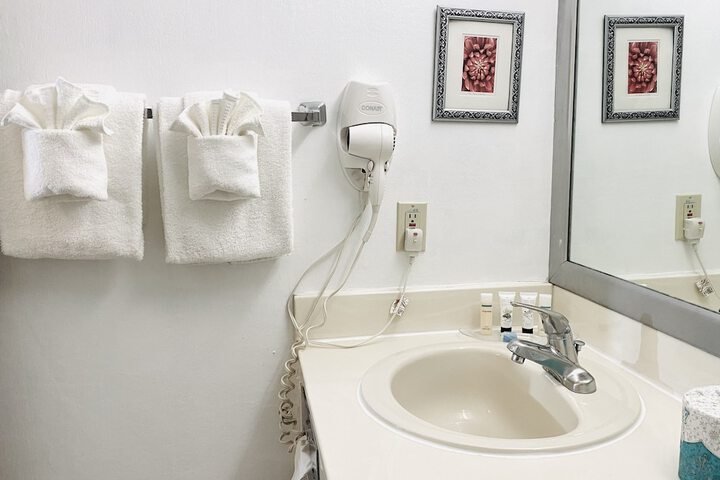 Room 15 of 29