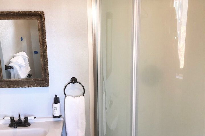 Room 22 of 68