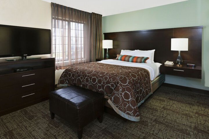 Staybridge Suites South Springfield by IHG