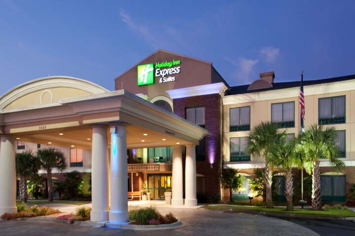 Holiday Inn Express & Suites Florence I-95 & I-20 Civic Center by IHG