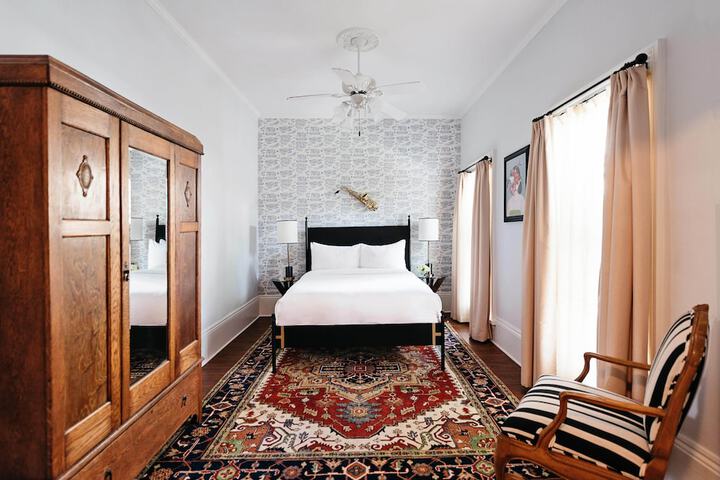 Room 25 of 56