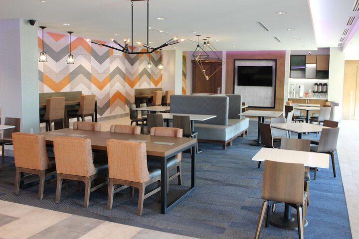 La Quinta Inn & Suites by Wyndham Bardstown
