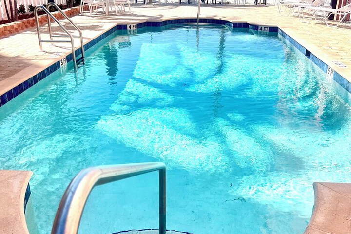 Pool 4 of 169