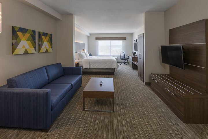 Holiday Inn Express & Suites North Bay by IHG
