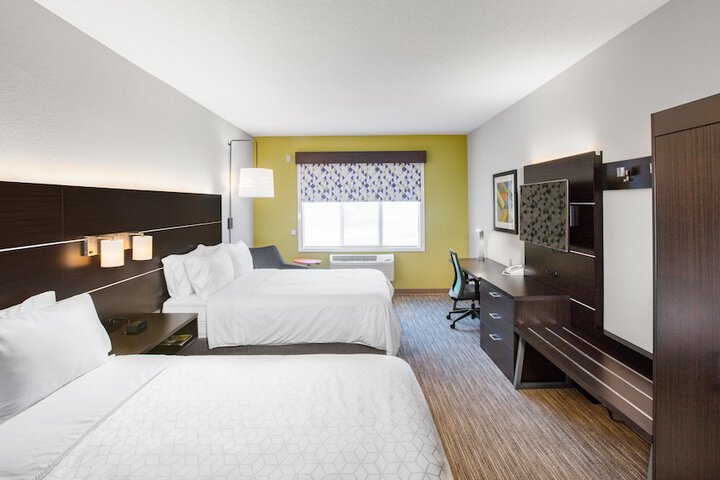 Room 25 of 43