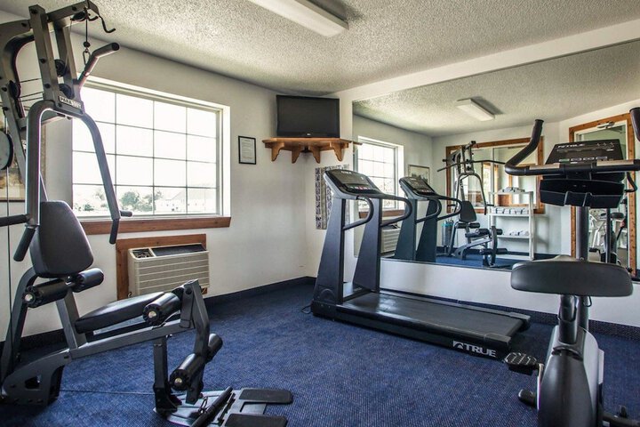 Health and Fitness 50 of 54