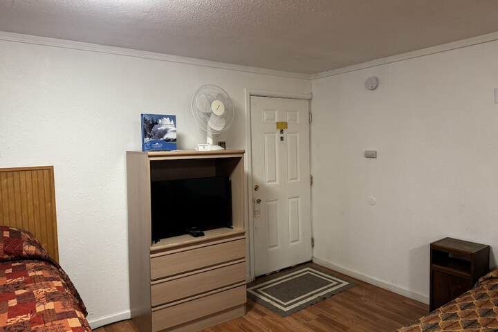 Room 43 of 56