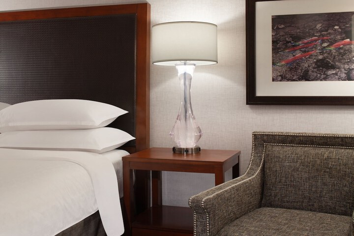 Room 43 of 95