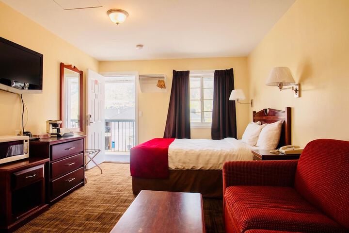 Room 51 of 56