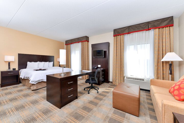 Room 25 of 41