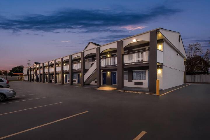 Days Inn by Wyndham Chesapeake