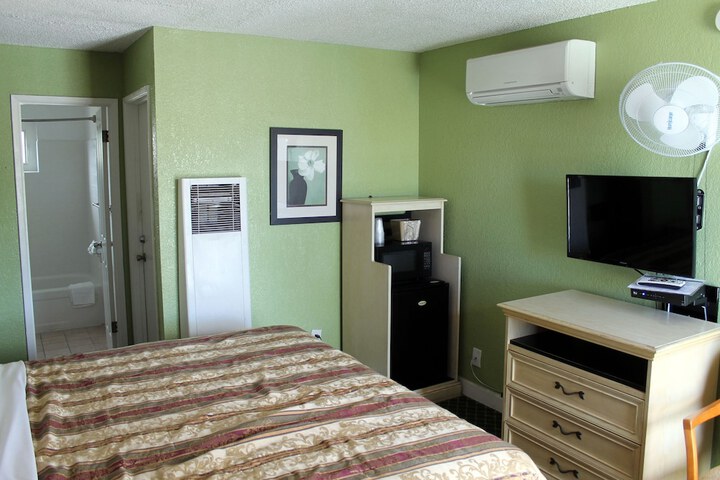 Room 42 of 78