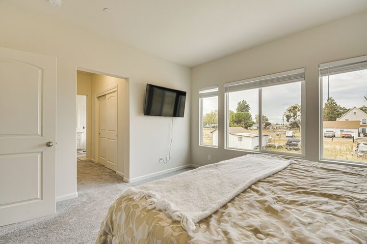 Chowchilla Home w / Private Patio!