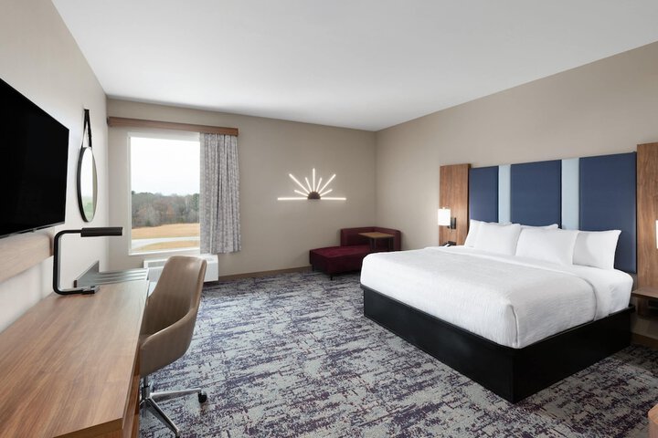 La Quinta Inn & Suites by Wyndham Athens I-65