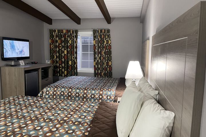 Room 51 of 84
