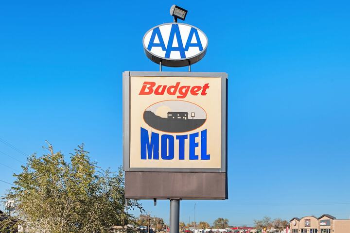Budget Motel