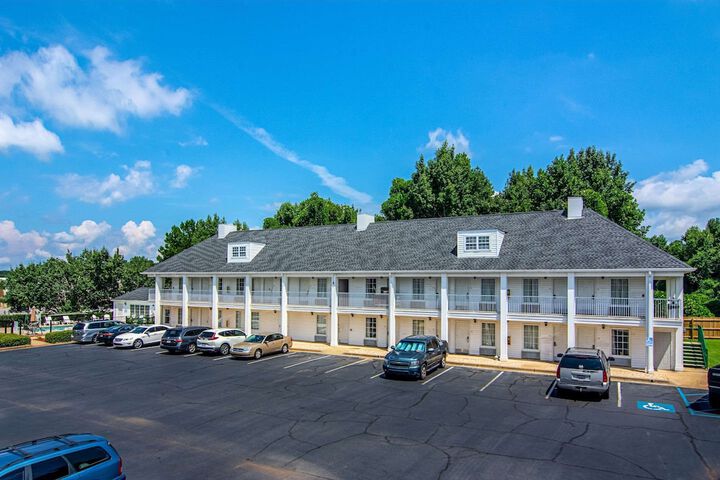 Hotel 6 of 39