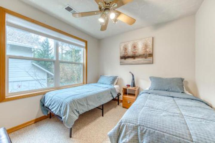 Clarks Mountain Condo