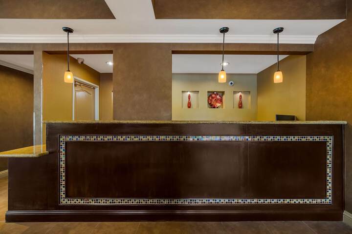 Best Western Diamond Bar Hotel & Suites