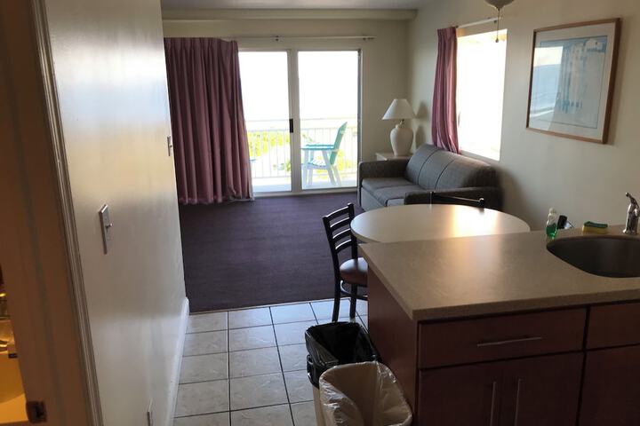 Room 14 of 20